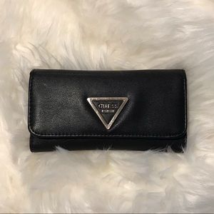 GUESS LEATHER TRI-FOLD WALLET